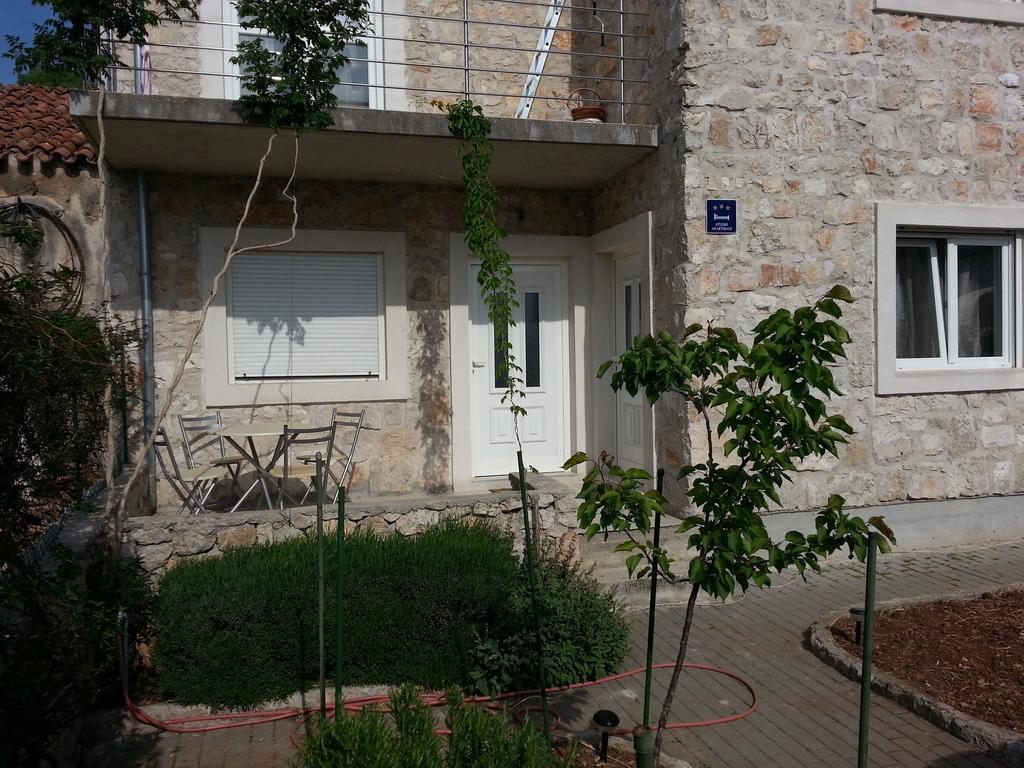 New Studio Apartments Trlaja Šibenik Habitación foto